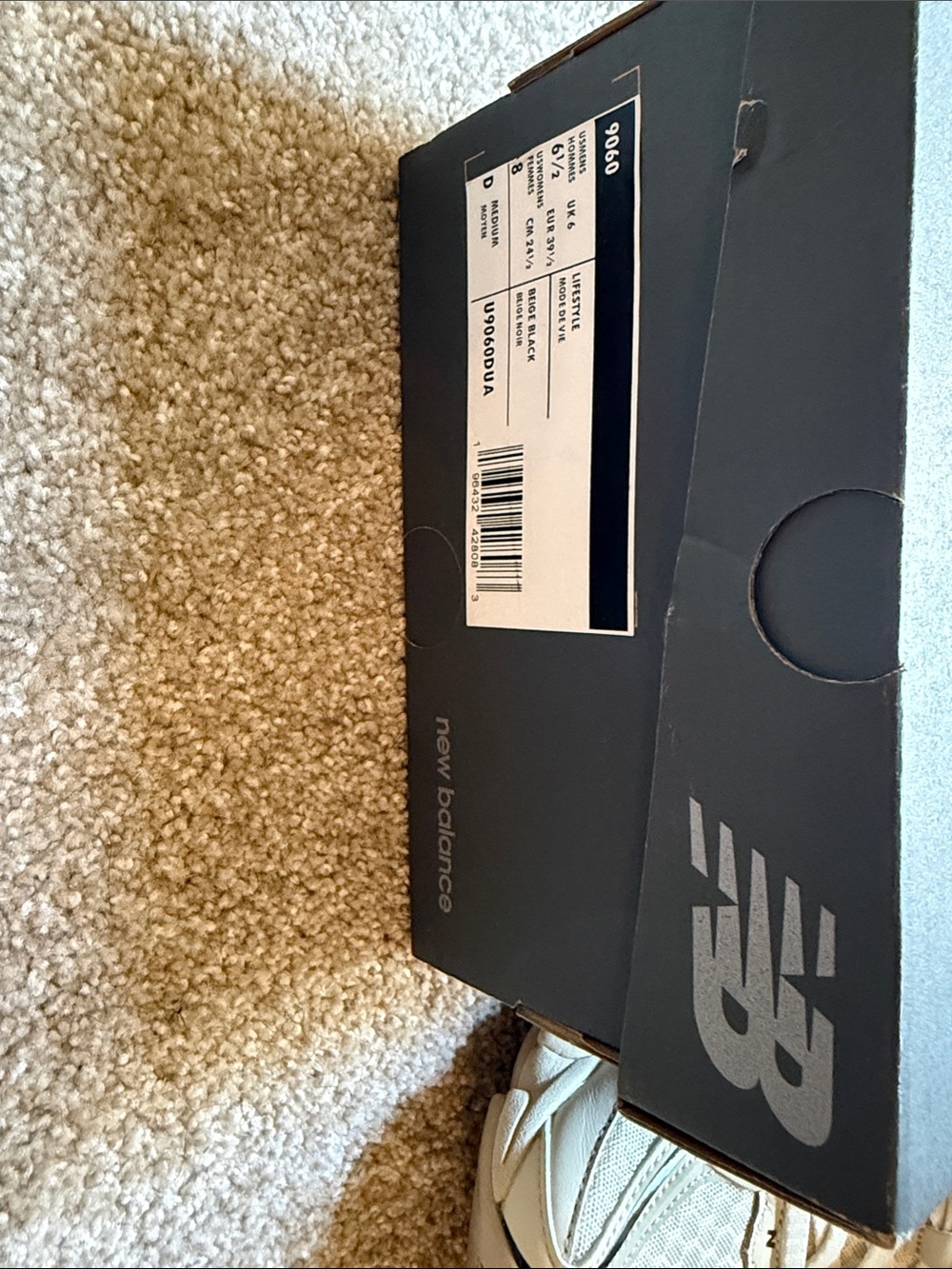 New Balance 9060 Turtledove Cream & Black Sneakers Excellent Condition W/Box - Picture 10 of 12